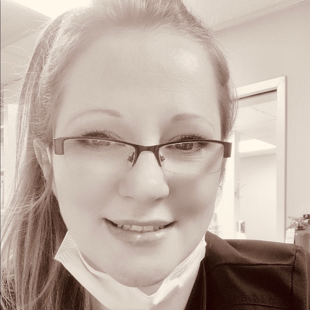 Meet your Posher, Angela